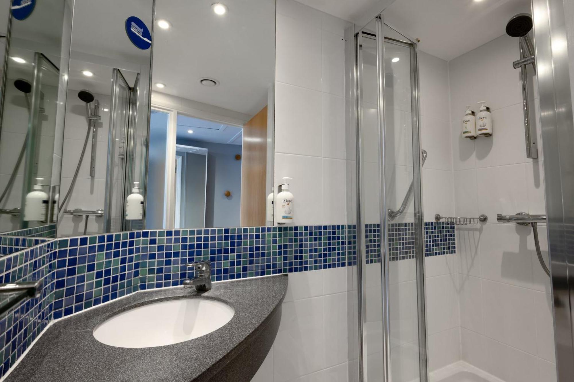 Holiday Inn Express Norwich By Ihg Drayton  Exterior photo
