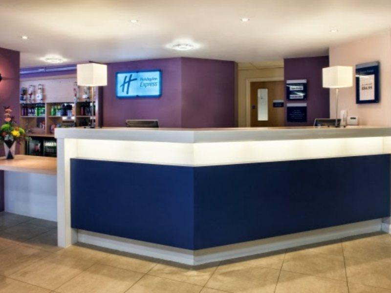 Holiday Inn Express Norwich By Ihg Drayton  Exterior photo